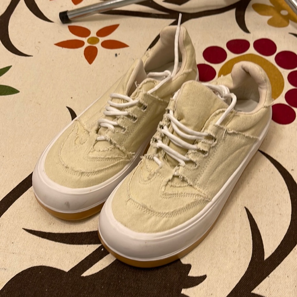 Urban outfitters shoes nwot size 41